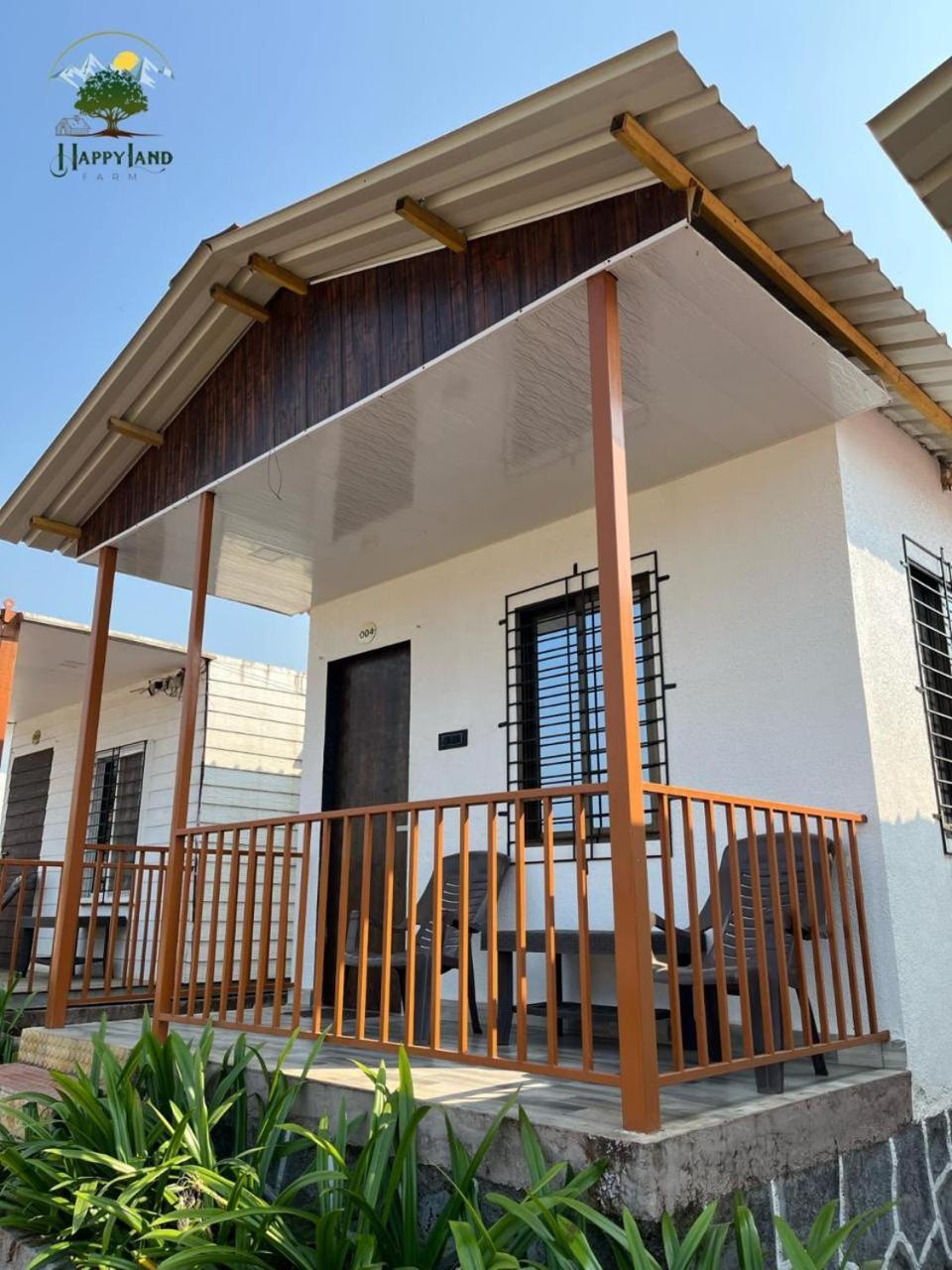 Happy Land Farm Hotel Karjat Bagian luar foto