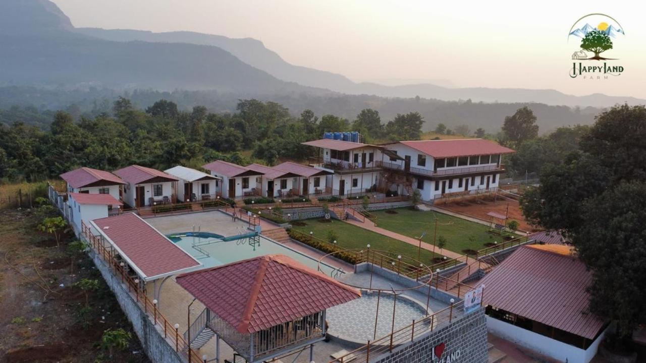 Happy Land Farm Hotel Karjat Bagian luar foto